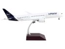 Boeing 787-9 Commercial Aircraft with Flaps Down "Lufthansa" "Gemini 200"